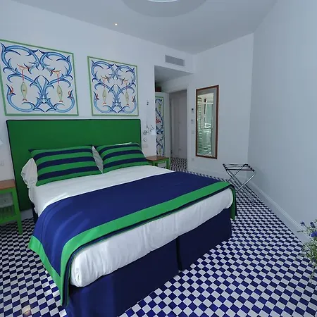 Maison Lauren 4*
