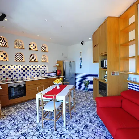 Maison Lauren Sorrent
