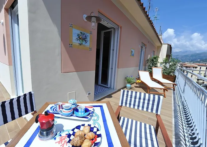 Maison Lauren Konukevi 4*